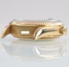 Thumbnail von Rolex Oyster Perpetual Date 15238 black dial gold 18KT Full Set TOP Condition