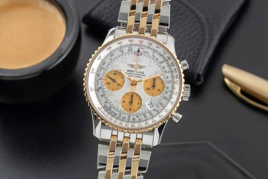  Breitling Navitimer Chronograph Stahl / Gold Automatik Herren Ref D23322 Papiere 