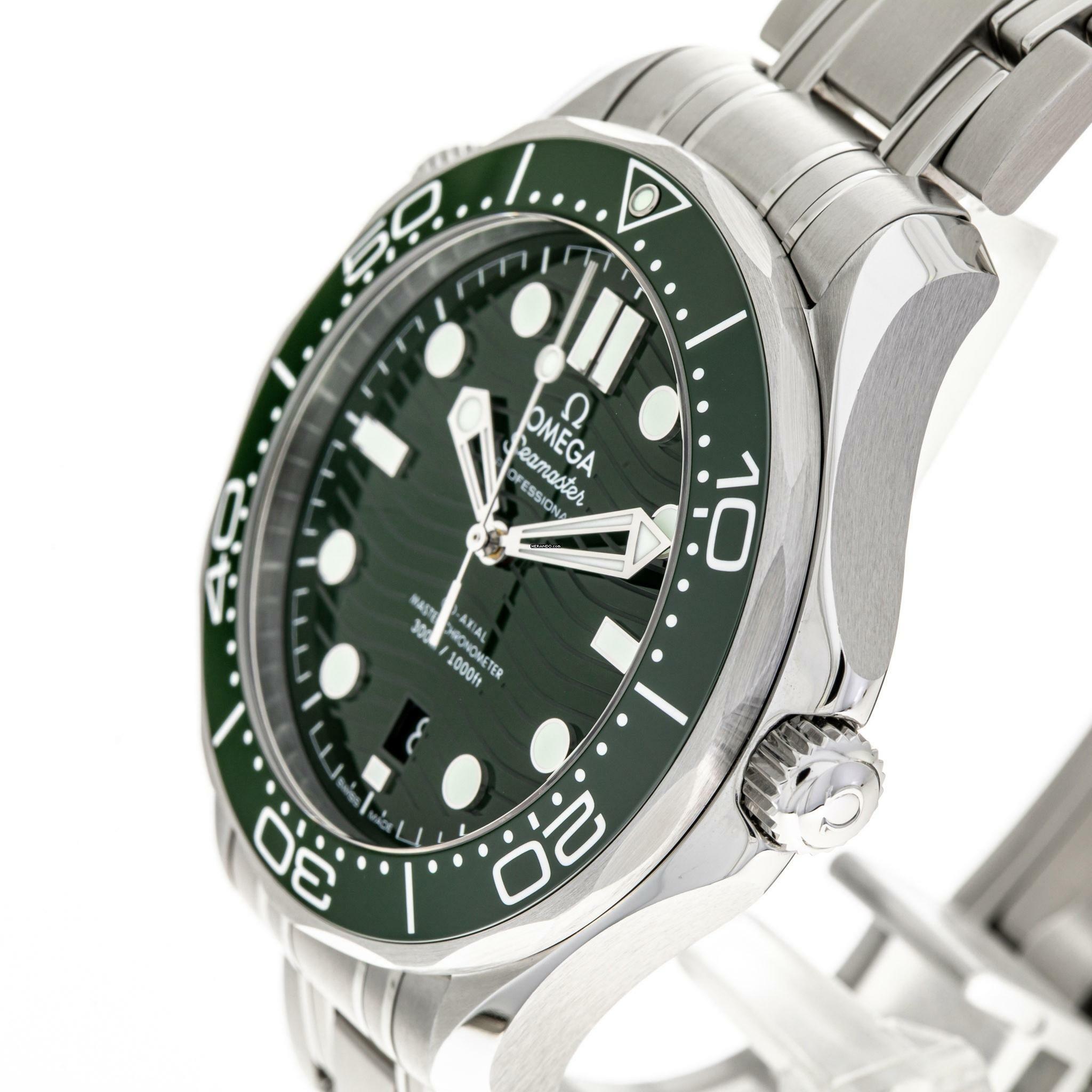 Omega Seamaster Diver 300 M Green – 210.30.42.20.03.002 – like NEW – 01/2025 Full Set