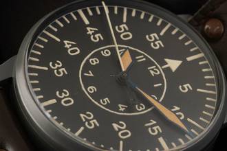 Thumbnail von Laco Fliegeruhr B-Uhr WW2 Navigator Ref.23883 original Box sehr gut Vintage