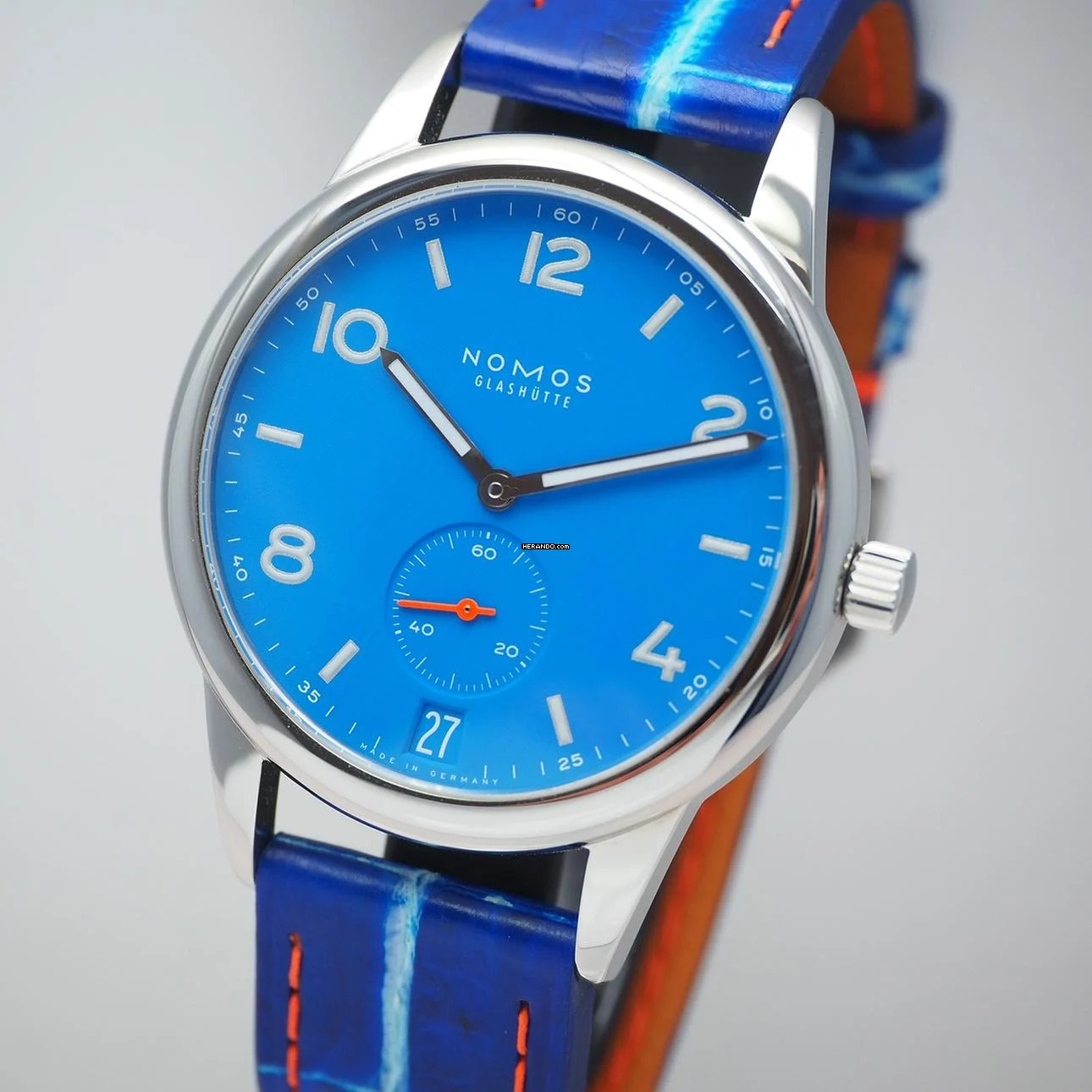 NOMOS Club Automat Datum Signalblau Ref.: 777 Box+Papiere 2024 Full Set