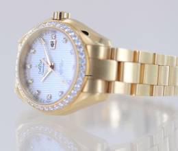 Thumbnail von Omega Seamaster Aqua Terra 18K Gelbgold Aqua Terra 150m 34mm MOP Dial Diamond Top B+P