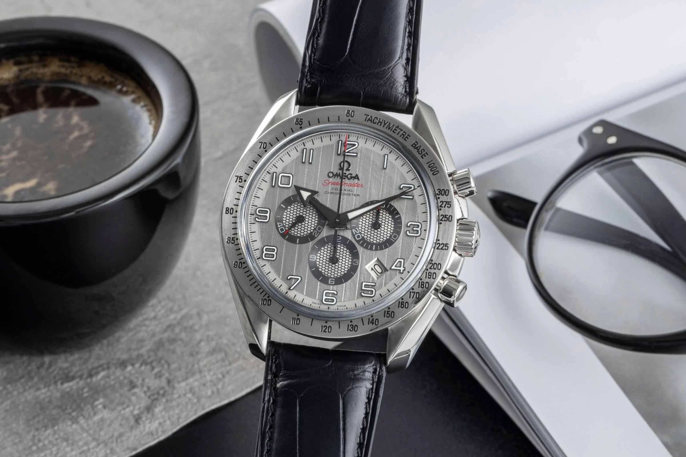 Omega Speedmaster Broad Arrow Date Automatik Herrenuhr Ref. 321.10.44.50.02.001