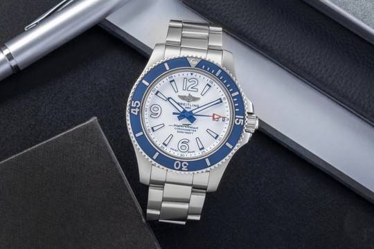  Breitling Superocean Stahl Automatik Herrenuhr Ref. A17366D81A1A1 B&P 2019 