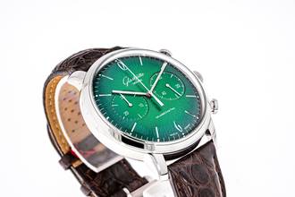 Thumbnail von Glashütte Original Sixties Chrono Green Annual Edition – 1-39-34-05-22-04 – like NEW – 07/2021 Full Set