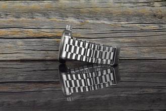 Thumbnail von Omega Genève Dynamic Automatic 5200.50.00 Black Tritium Vintage Military