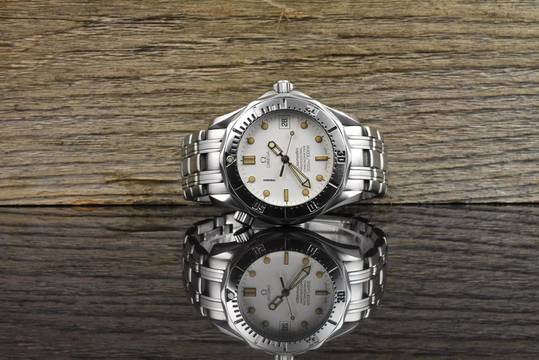  Omega Seamaster Diver 300 M Professional 300m Mid Size Automatic White Wave Tritium Dial - Vintage 1986 