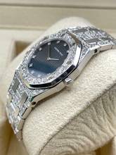 Thumbnail von Audemars Piguet Royal Oak in Whitegold 18Kt. Factory Diamond Dial - in Top Condition After Market Diamonds