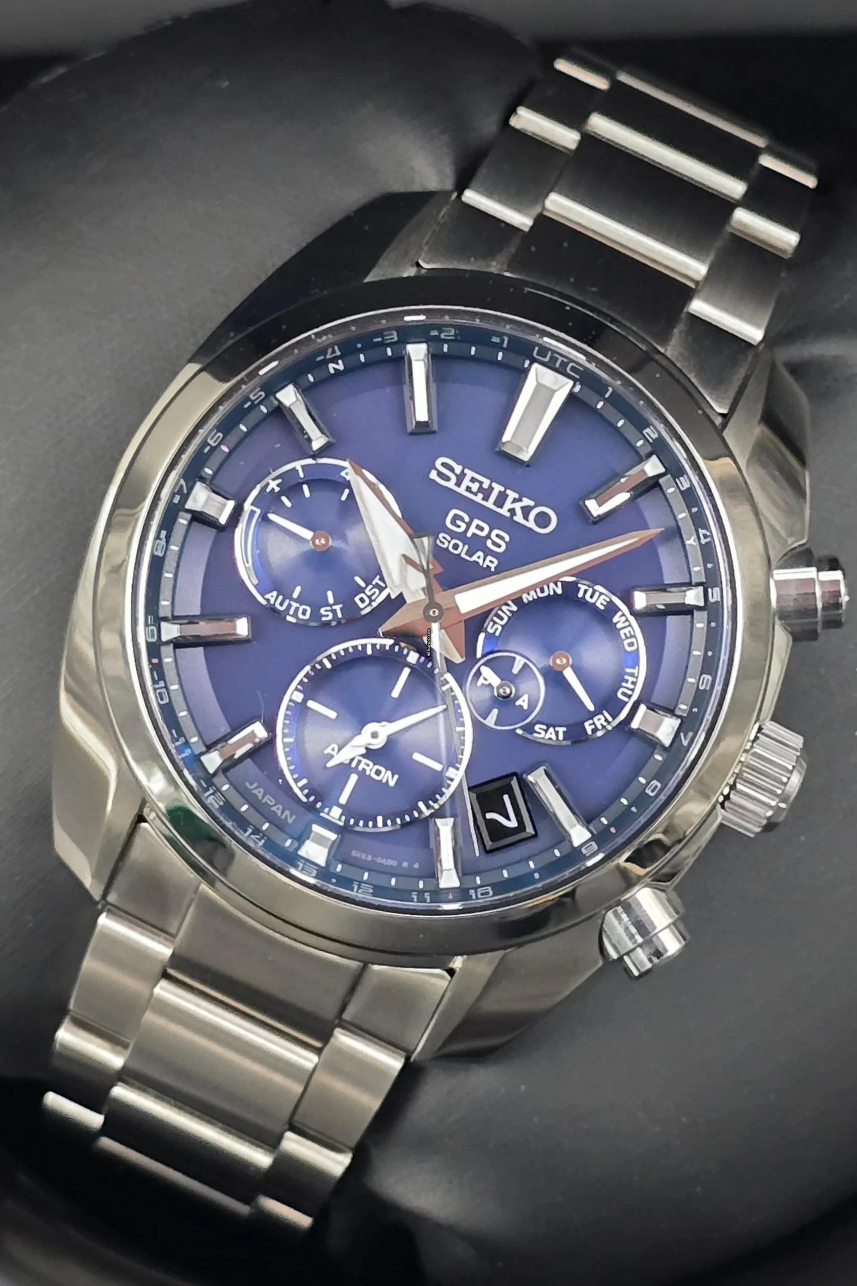 Seiko Astron GPS Solar SSH019J1 GPS Solar Blue Dial New Full Set 2025