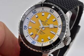 Thumbnail von Breitling Superocean 42 A17375 Yellow Rubber Strap