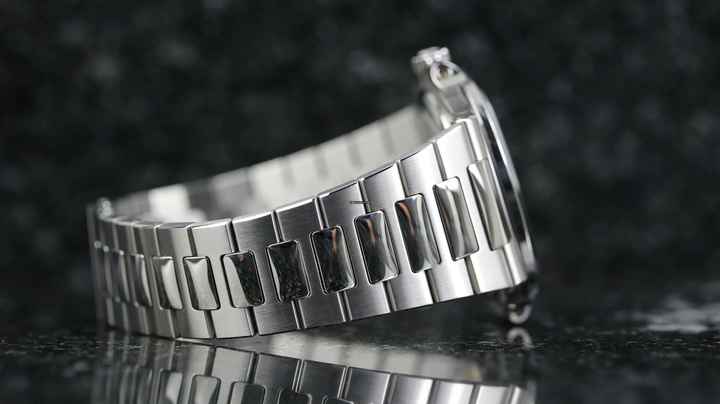  Patek Philippe Nautilus Steel - Blue - New Calibre - New - Fullset - 09/2020 