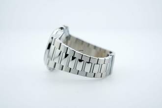 Thumbnail von Patek Philippe Nautilus Annual Calendar - Box+Papers - Like New - 24 Months Warranty 5726/1A-001 2018