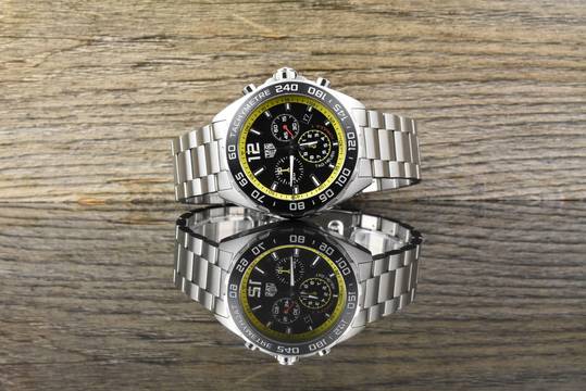  TAG Heuer Formula 1 Quarz Chronograph 43MM Quartz Carbon Dial 