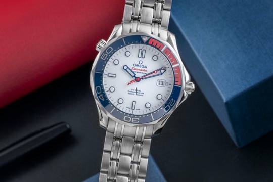  Omega Seamaster Diver 300 M Commander´s Watch James Bond 007 212.32.41.20.04.001 