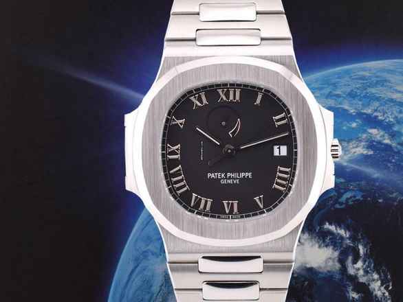  Patek Philippe Nautilus 3710 Like New Full Set 