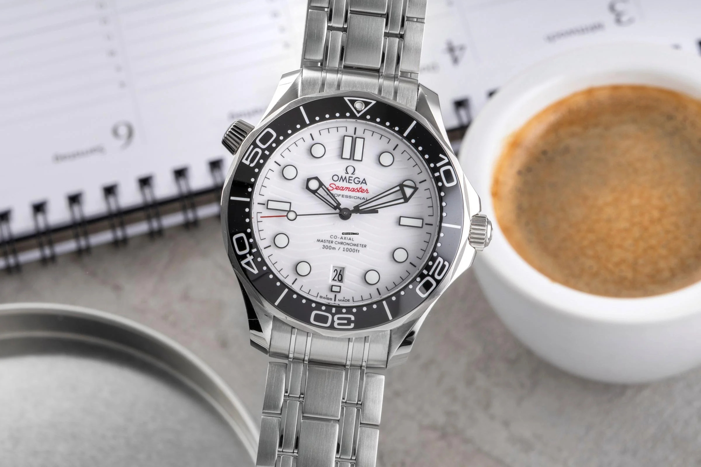 Omega Seamaster Diver 300 M Automatik Herrenuhr 210.30.42.20.04.001 B&P 2021