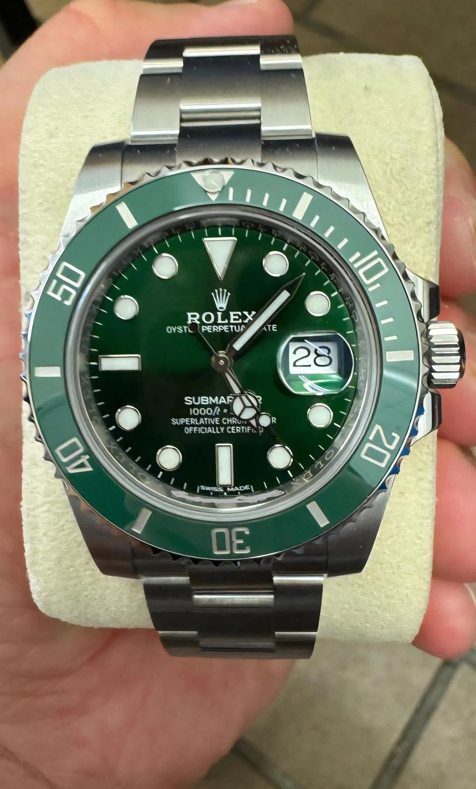Rolex Submariner Date Hulk Full Sticker Unworn Full Set Austria