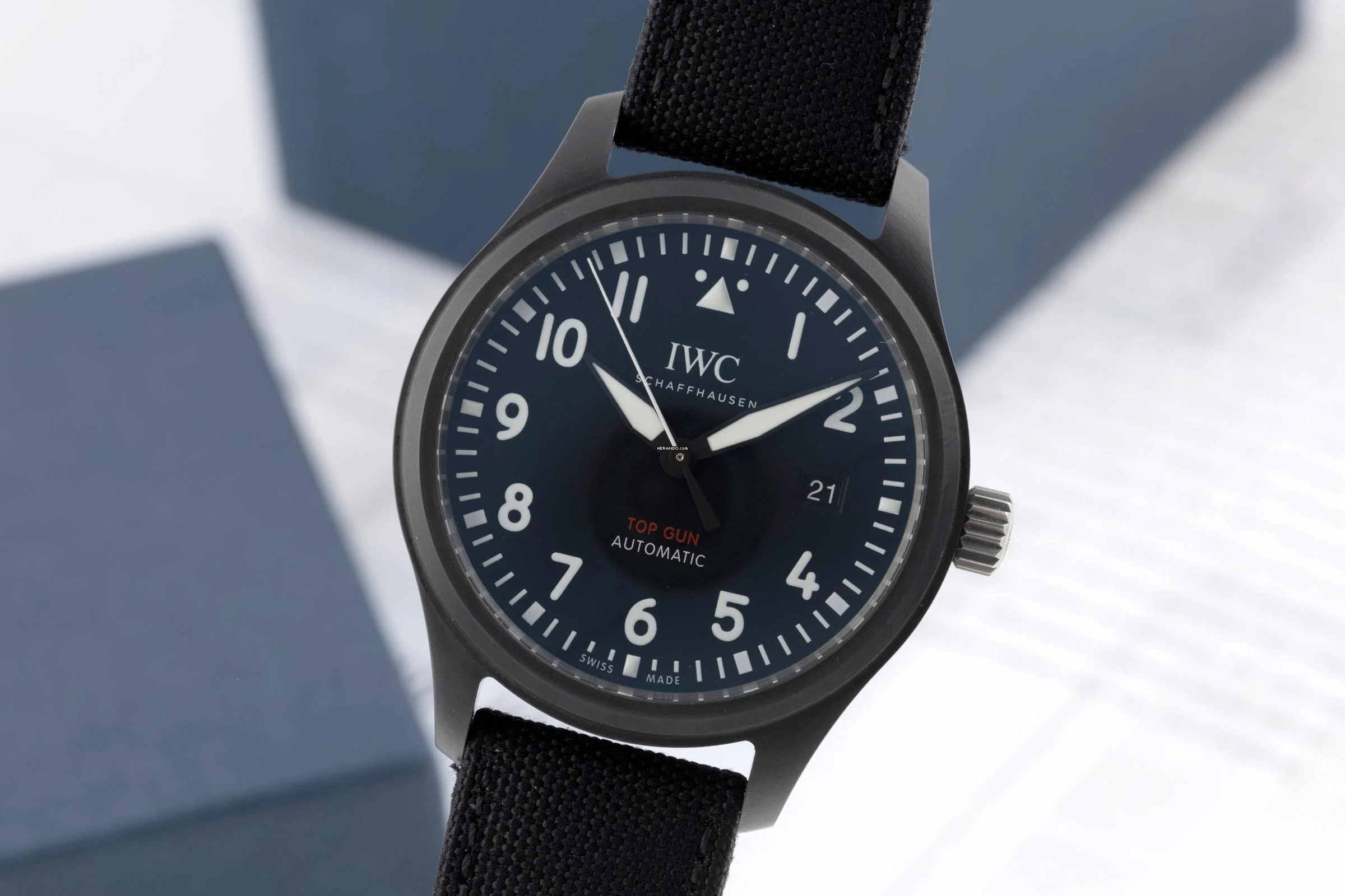 IWC Fliegeruhr Pilot Top Gun Keramik / Titan Automatik Herrenuhr Ref. IW326901 B&P 2020