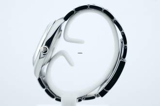 Thumbnail von Rolex Oyster Perpetual 41 Green Dial - With Box And Papers - 124300 2022