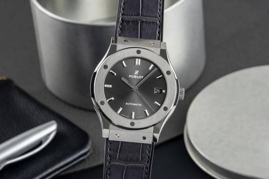  Hublot Classic Fusion 45 Automatik Herren Titan Ref. 511.NX.1171.LR Papers 2016 