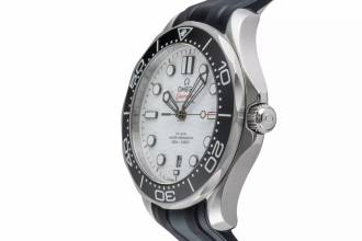 Thumbnail von Omega Seamaster Diver 300 M Stahl Automatik Ref. 210.32.42.20.04.001 B&P 2022