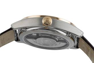 Thumbnail von Omega Globemaster Constellation Globemaster Stahl/Gold Pie Pan Ref. 130.23.39.21.02.001