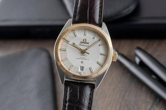  Omega Globemaster Constellation Globemaster Stahl/Gold Pie Pan Ref. 130.23.39.21.02.001 