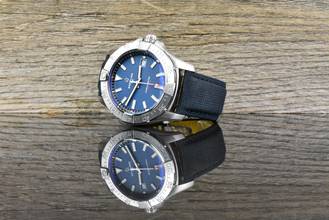 Thumbnail von Breitling Avenger Automatic 42 Blue / Faltschließe / Stahl - B&P 2023