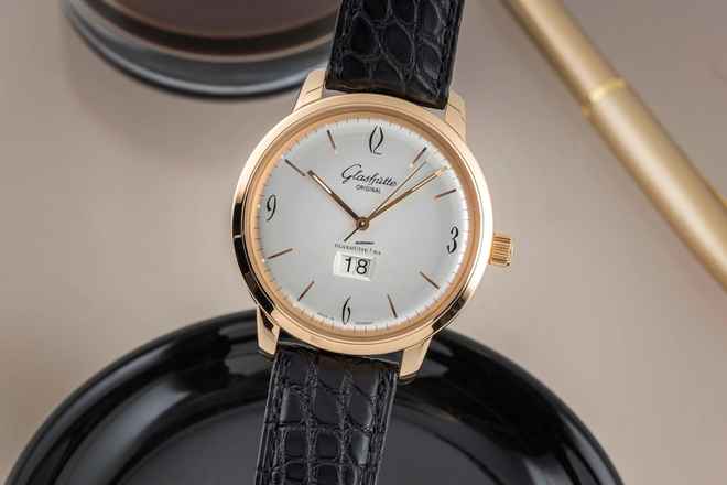  Glashütte Original Sixties Panoramadatum 18k Roségold Ref. 2-39-47-01-01-04 B&P 