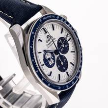 Thumbnail von Omega Speedmaster Professional Moonwatch 50th 'Silver Snoopy Award' – 310.32.42.50.02.001 – NEW & Unworn – 08/2025 Full