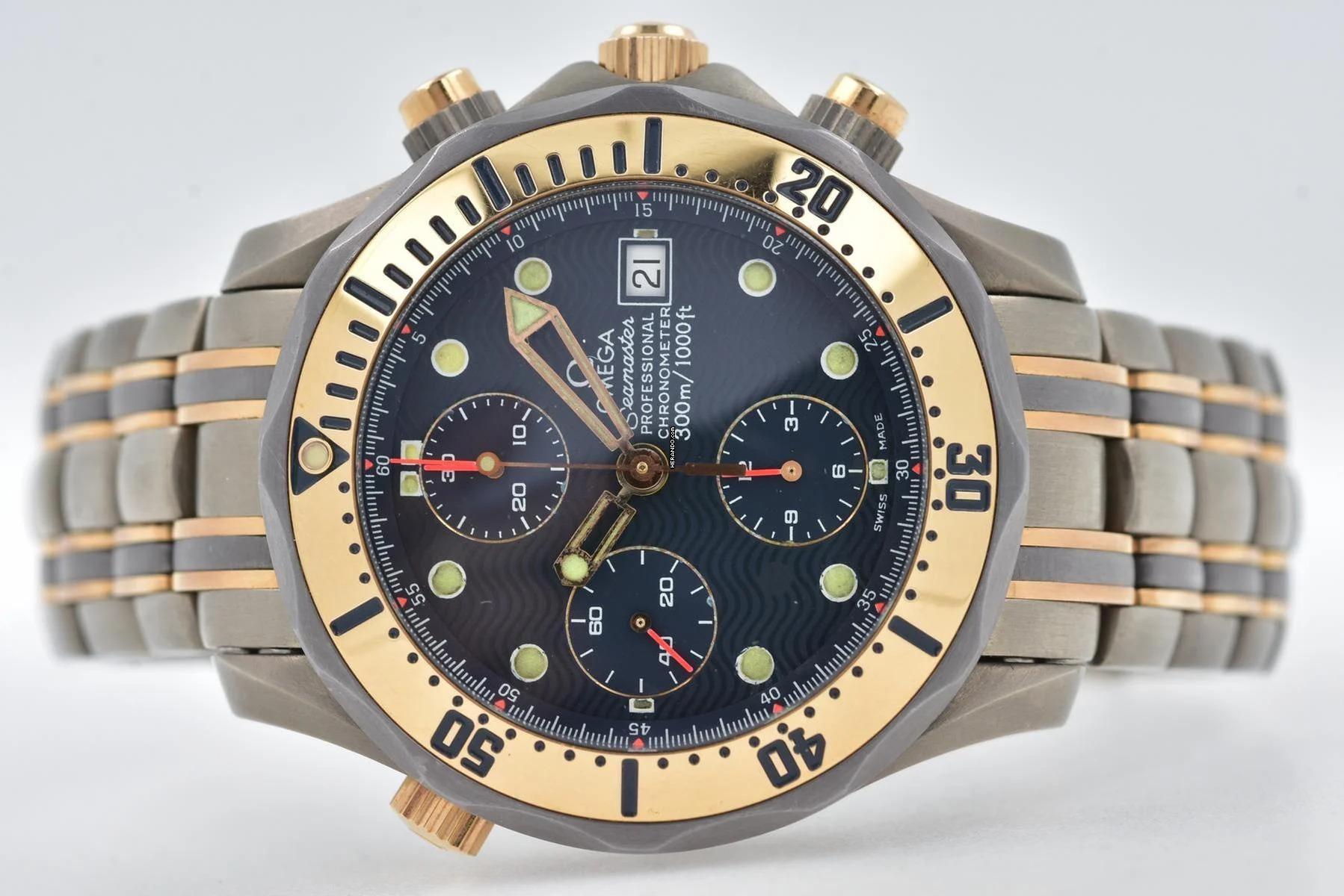 Omega Seamaster Diver 300 M Professional Chronograph Titan / 18k Gold 2297.80