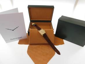 Thumbnail von Patek Philippe Gondolo massiv 18 Karat Gelbgold im Top Zustand 27 x 38mm Handaufzug Herrenuhr mit original Schließe