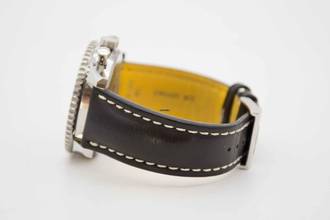 Thumbnail von Breitling Navitimer World deutsche Auslieferung im perfekten Fullset aus 2019