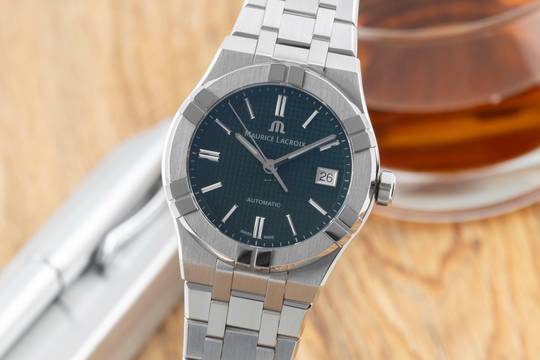  Maurice Lacroix AIKON Stahl Automatik Herrenuhr Ref AI 6007-SS002-630-1 B&P 2025 