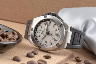 Thumbnail von IWC Ingenieur Dual Time Automatik Titan Automatik Herren Ref. IW326403 B&P 2013