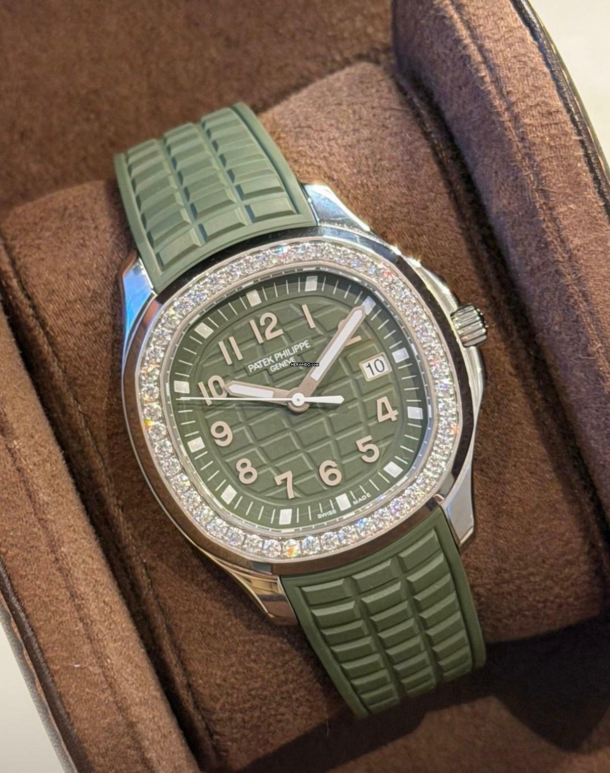 Patek Philippe Aquanaut Luce Lady Green Diamond - like New - Fullset - 2022