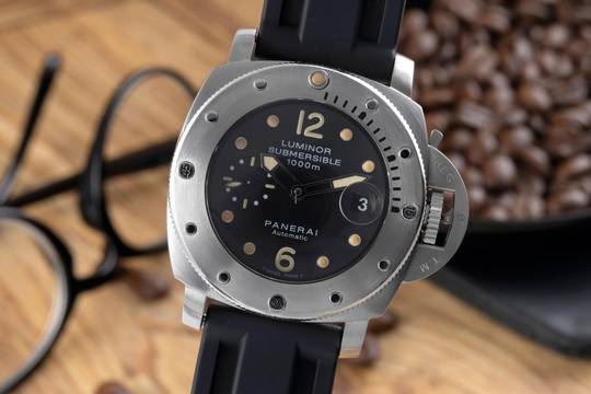  Panerai Luminor 1950 Submersible Edelstahl Automatik Herrenuhr Ref. PAM00243 