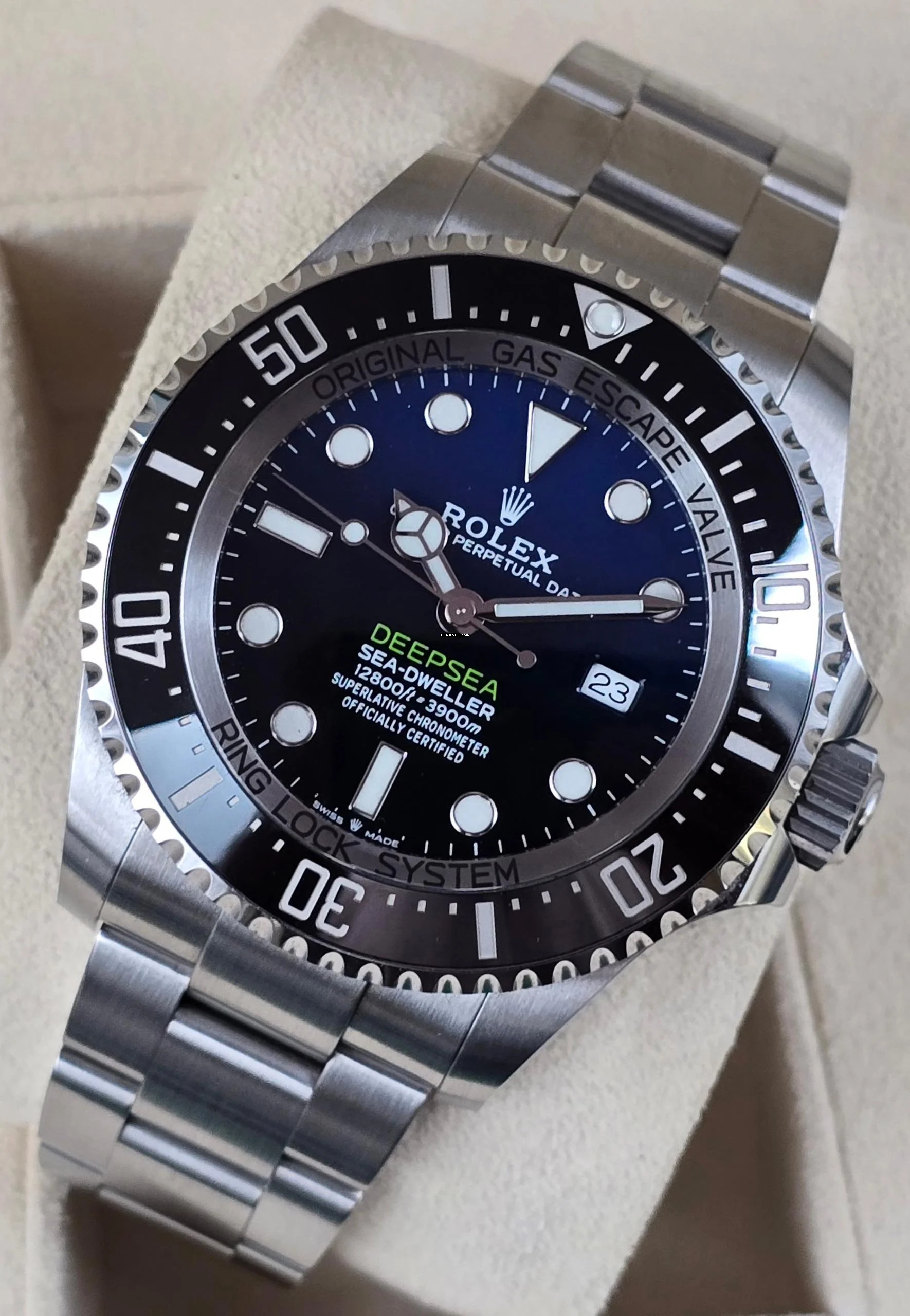 Rolex Sea-Dweller Deepsea 126660 James Cameron Deep Blue Unworn/Like New Full Set 1-2023