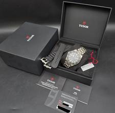 Thumbnail von Tudor Pelagos LHD M25610TNL-0001 Titanium 500M Chronometer + Complimentary strap Unworn/New Condition Full Set 1-2026