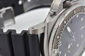 Thumbnail von Panerai Luminor Submersible 47mm Titanium Mike Horn PAM00984 PAM 984 Special Edition