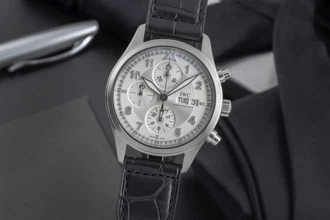  IWC Fliegeruhr Spitfire Chronograph Schaffhausen Fliegeruhr Chronograph Automatik Stahl IW371702 VP 8300  B&P 