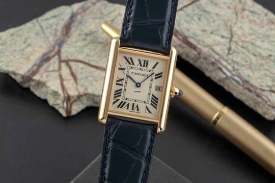  Cartier Tank Louis Cartier 18k (0,750) Gold Quarz Herrenuhr W1529756 Klassiker 