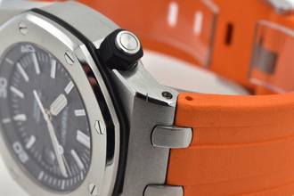 Thumbnail von Audemars Piguet Royal Oak Offshore Diver Black Dial 15703ST.OO.A002CA.01