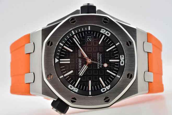  Audemars Piguet Royal Oak Offshore Diver Black Dial 15703ST.OO.A002CA.01 
