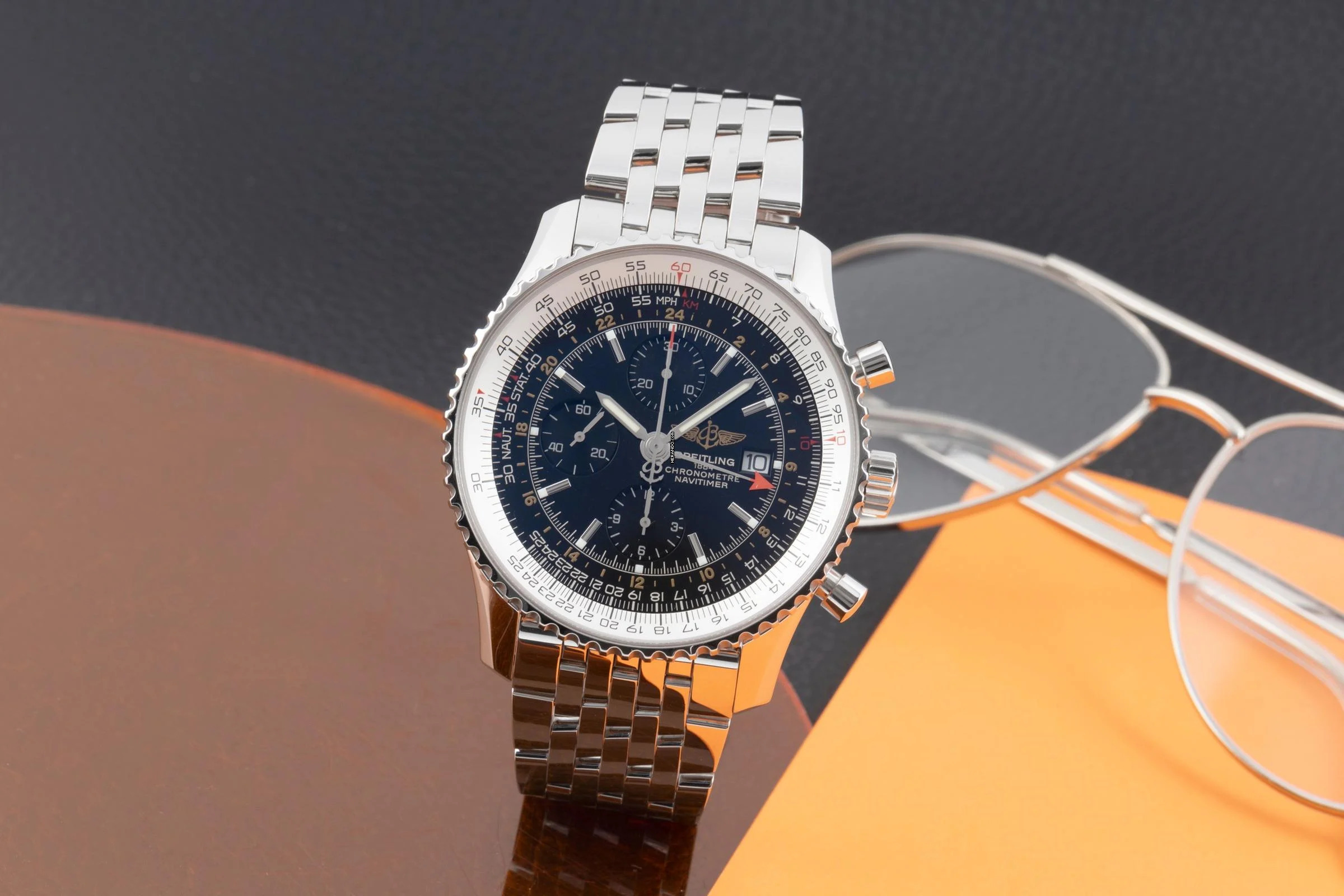 Breitling Navitimer World GMT Chronograph Automatik Ref. A24322 Klassiker