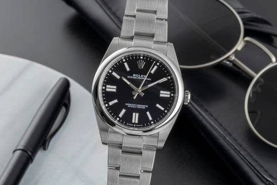  Rolex Oyster Perpetual 41 Black Dial Stahl Automatik Ref. 124300 B&P 2022 