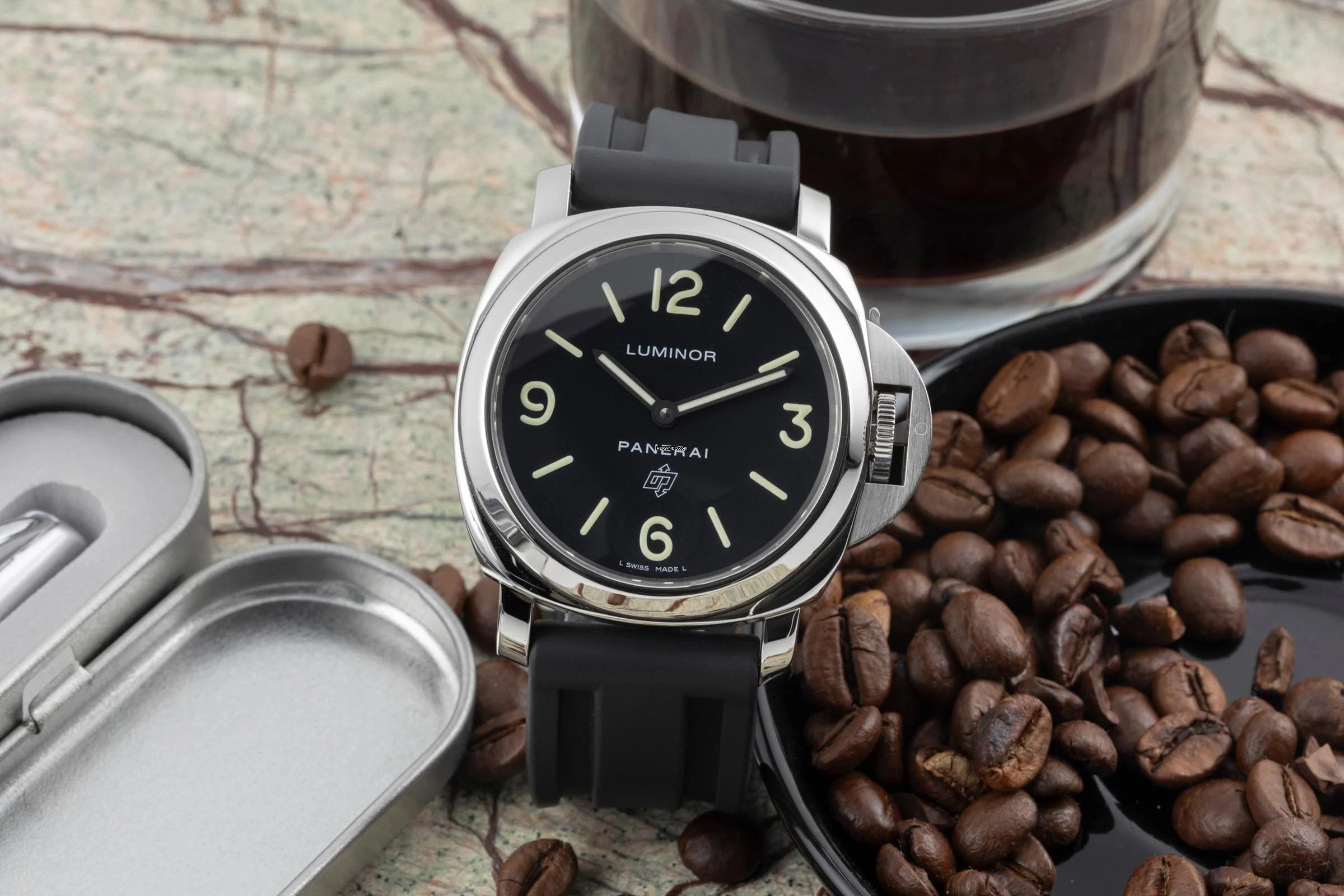 Panerai Luminor Base Logo Stahl Handaufzug Herrenuhr Ref. PAM01000
