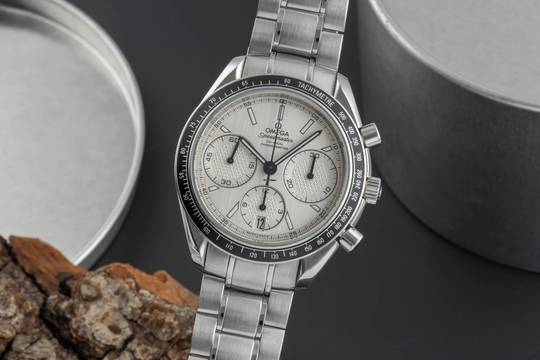  Omega Speedmaster Racing Chronograph Automatik Herrenuhr 326.30.40.50.02.001 
