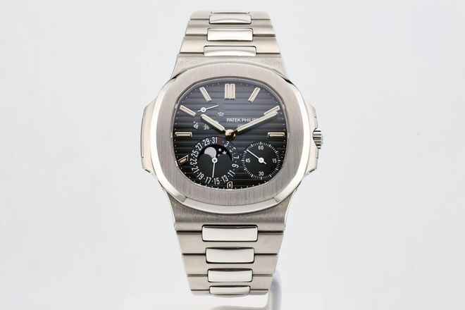  Patek Philippe Nautilus Power Reserve Moon - With Box And Papers - 5712/1A-001 2015 