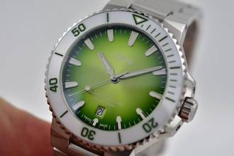 Thumbnail von Oris Aquis Date Taste of Summer Green White 01 733 7787 4137-07 8 22 04PEB